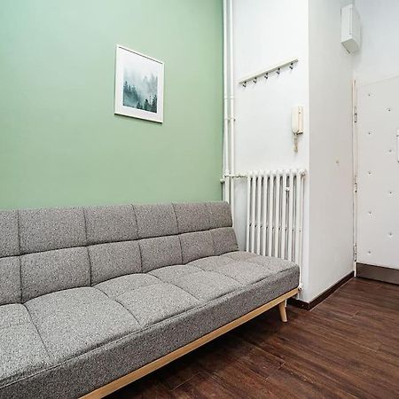 Cozy Old Town Stay - 1-Bedroom Apartment Прага Экстерьер фото